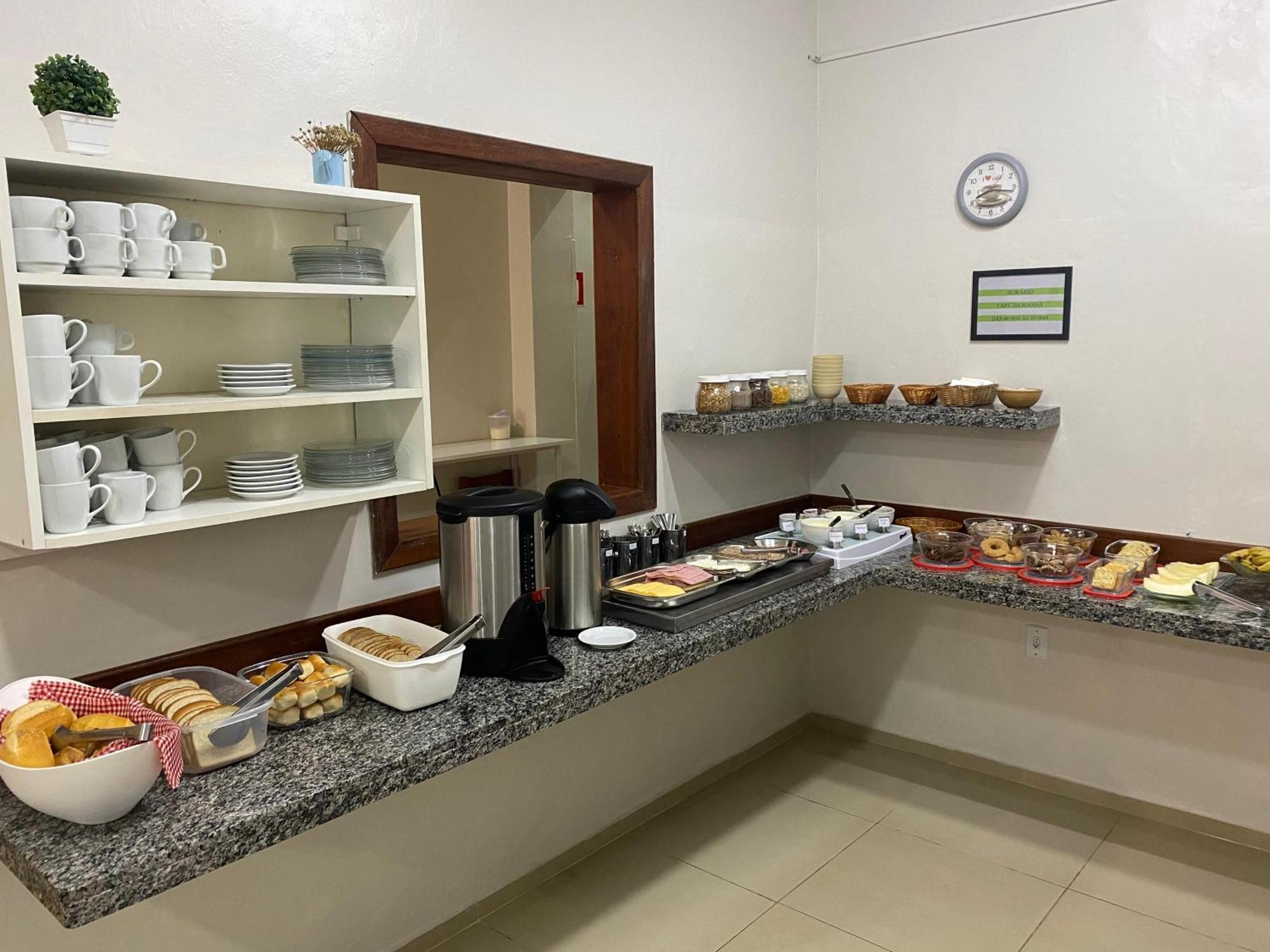 Hotel Tres Passos - Prox Ao Aeroporto E Rodoviaria Porto Alegre Kültér fotó